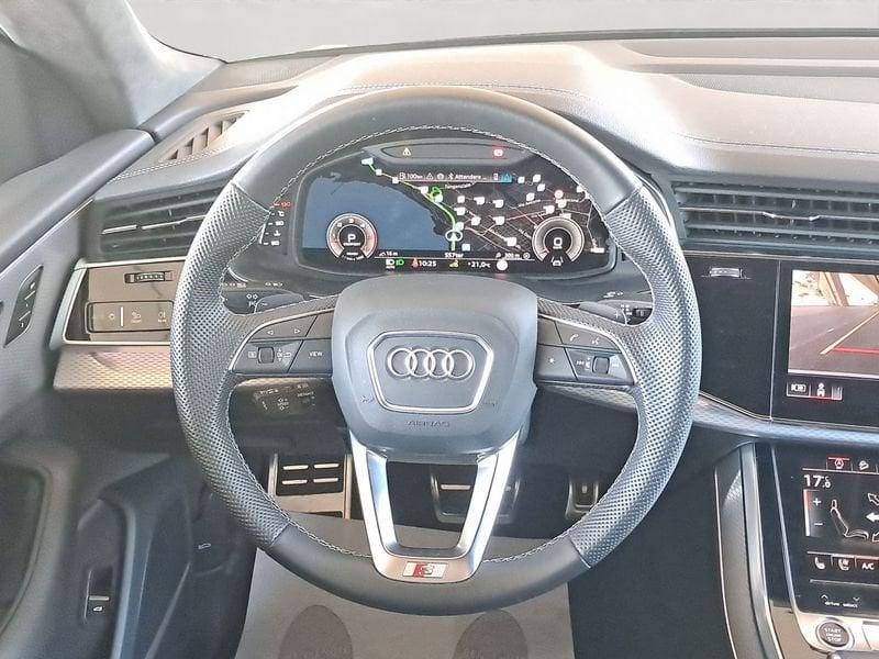 Audi Q8 50 TDI 210kW quattro tip. S Line Edition