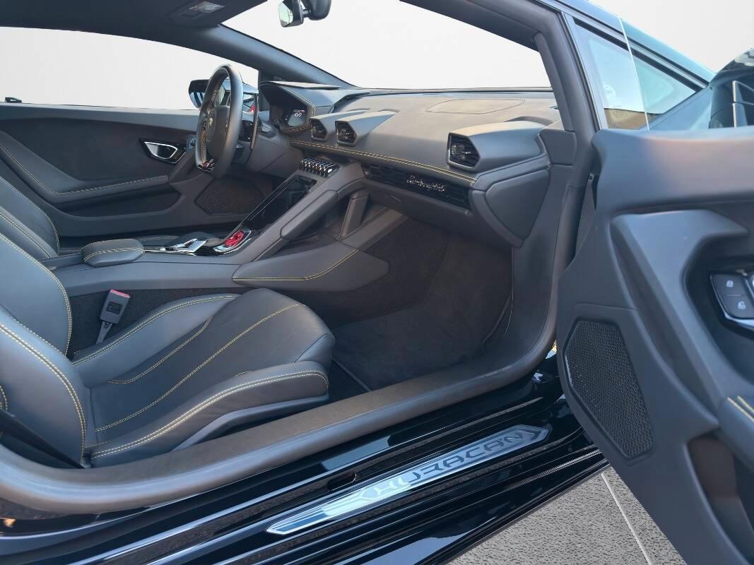 Lamborghini Huracan Coupe Huracan coupe 5.2 Evo 640 awd Sollevatore