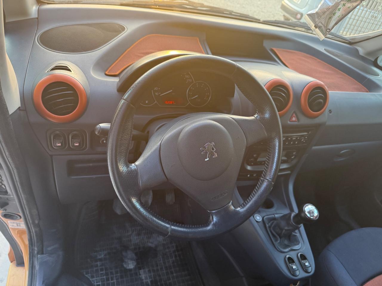 Peugeot 1007 BENZINA PER NEO PATENTATI