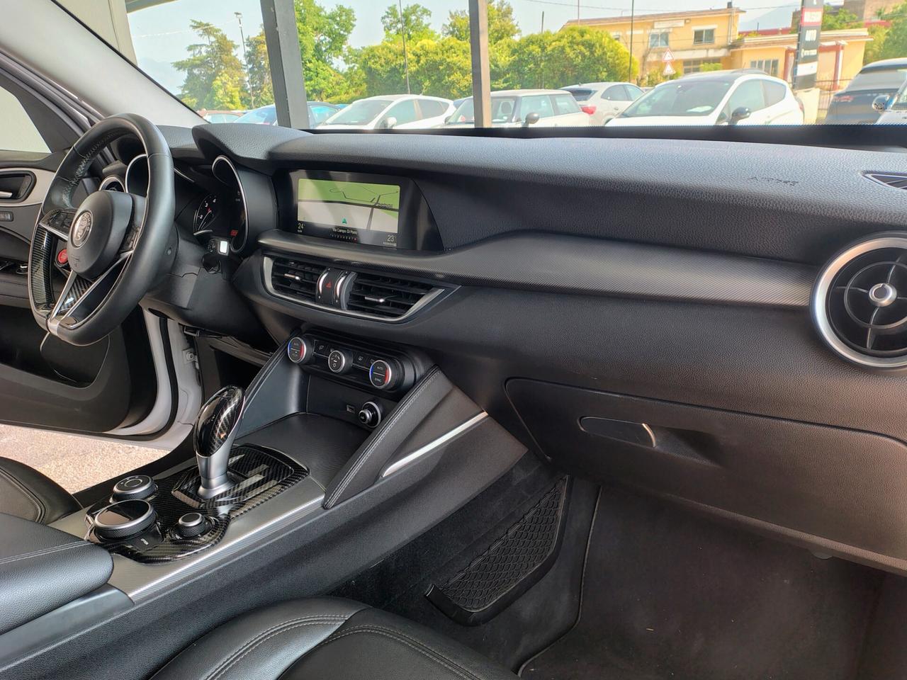 Alfa Romeo Stelvio 2.2 Turbodiesel 210 CV AT8 Q4 Super