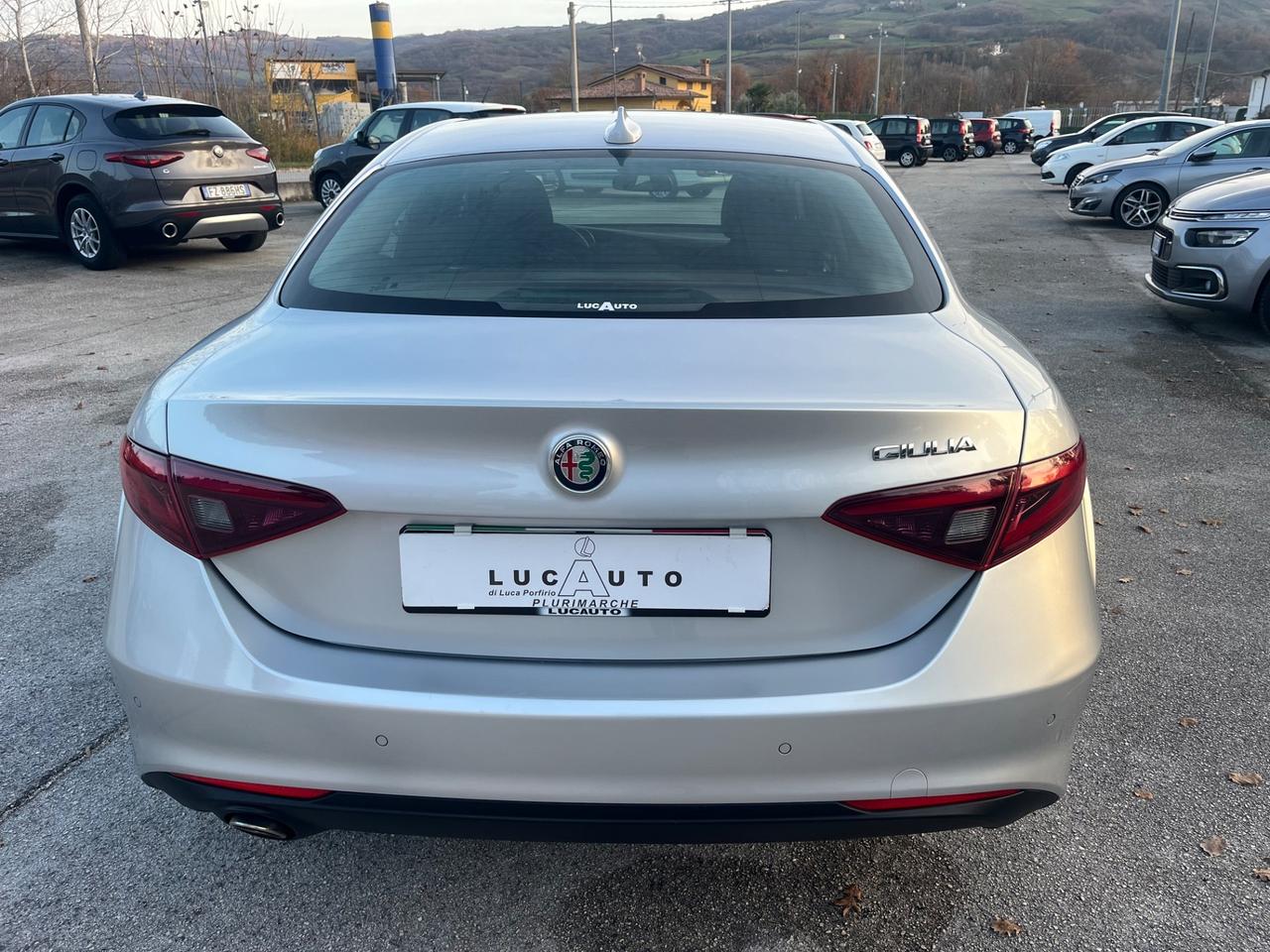 Alfa Romeo Giulia 2.2 Turbodiesel 150 CV AT8