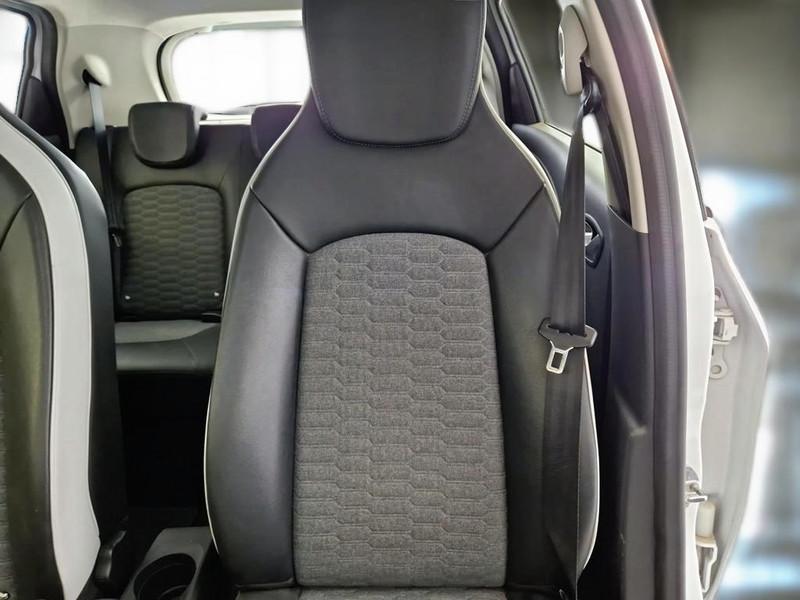 RENAULT ZOE ZEN R135 5 PORTE BERLINA