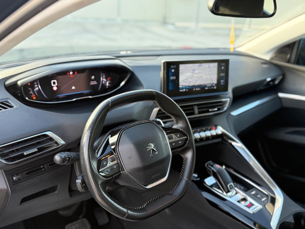Peugeot 3008 BlueHDi 130 S&S EAT8 Active Pack