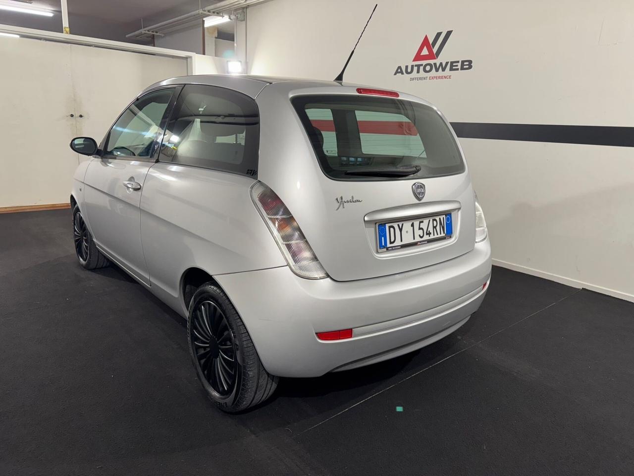 Lancia Ypsilon 1.2 Versus