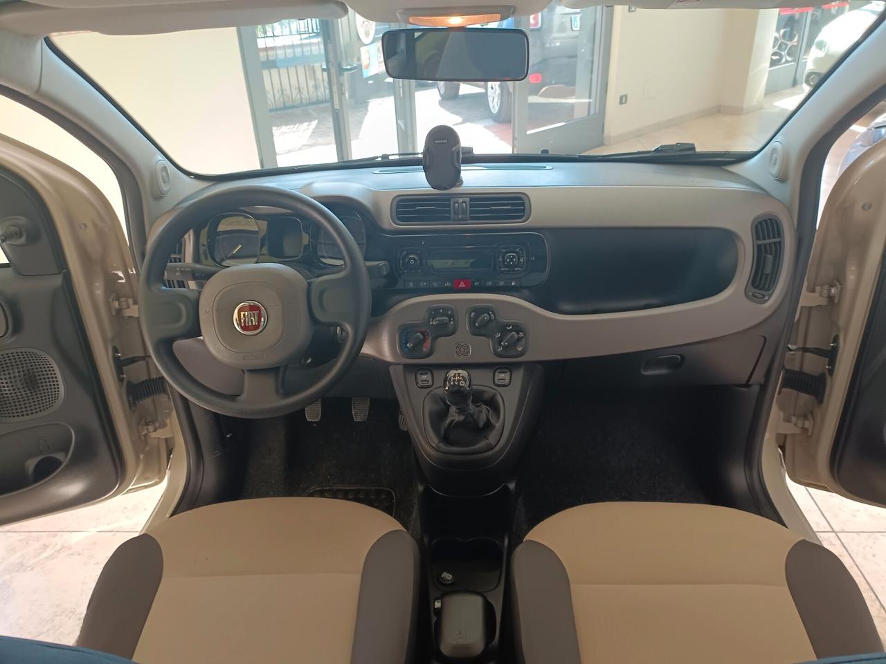 Fiat Panda versione lounge natural power