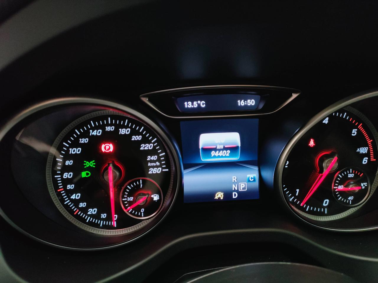 Mercedes-Benz GLA-X156 2017 - GLA 200 d Night Edition 4matic auto