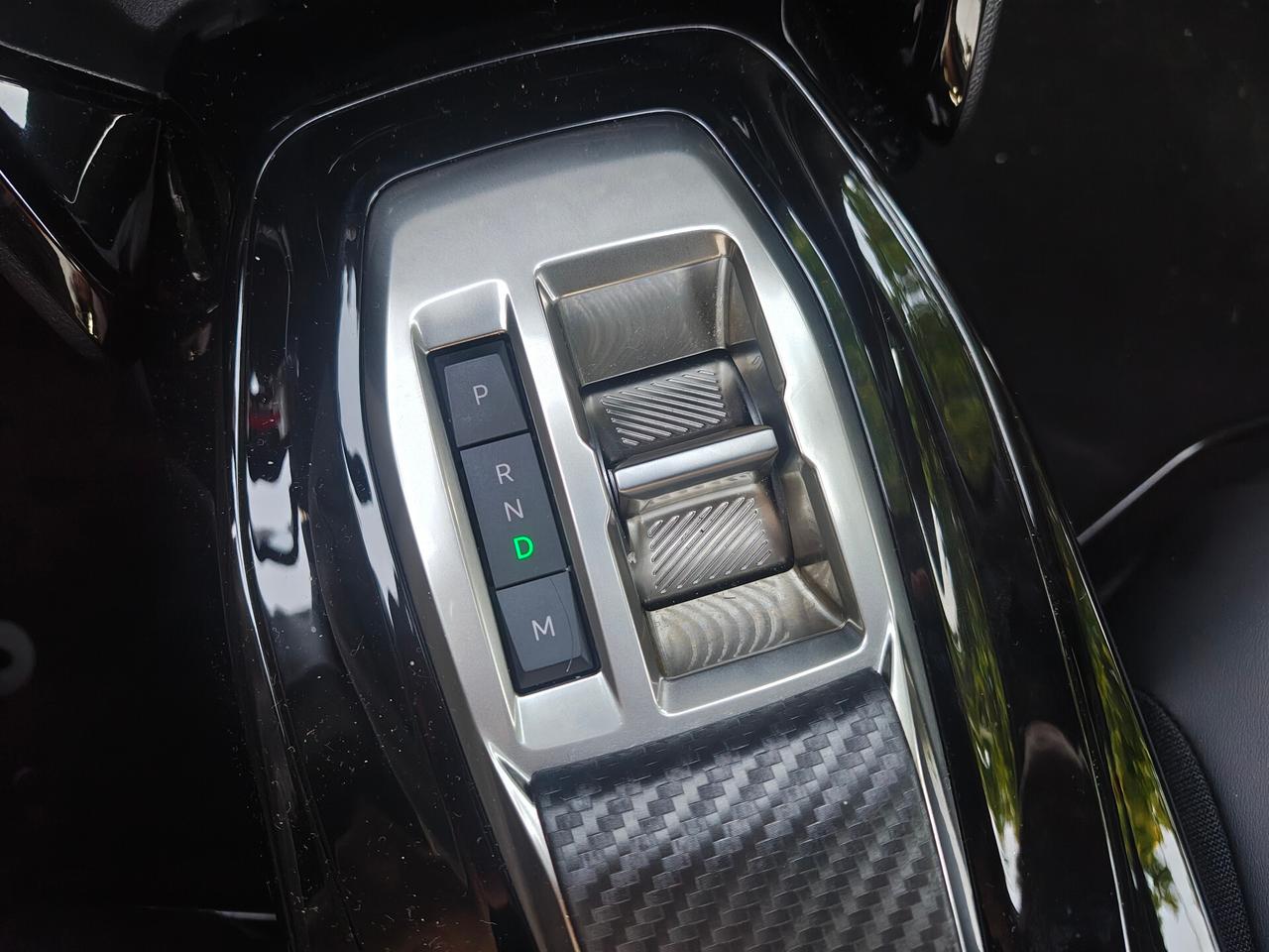 Peugeot 2008 PureTech 130 S&S EAT8 Allure