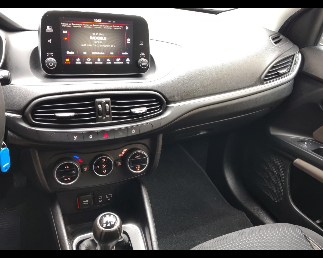 FIAT Tipo (2015-->) - Tipo 1.3 Mjt S&S 5 porte Lounge