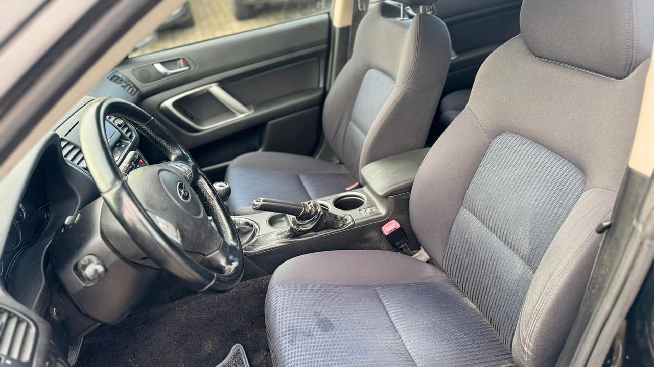 Subaru Legacy 2.0D 16V Station Wagon 2009