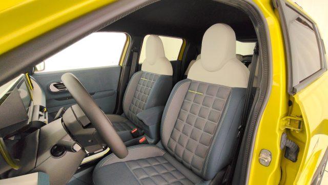 FIAT Grande Panda 1.2 100 CV S&S HYBRID La Prima CAMBIO AUTOMATICO