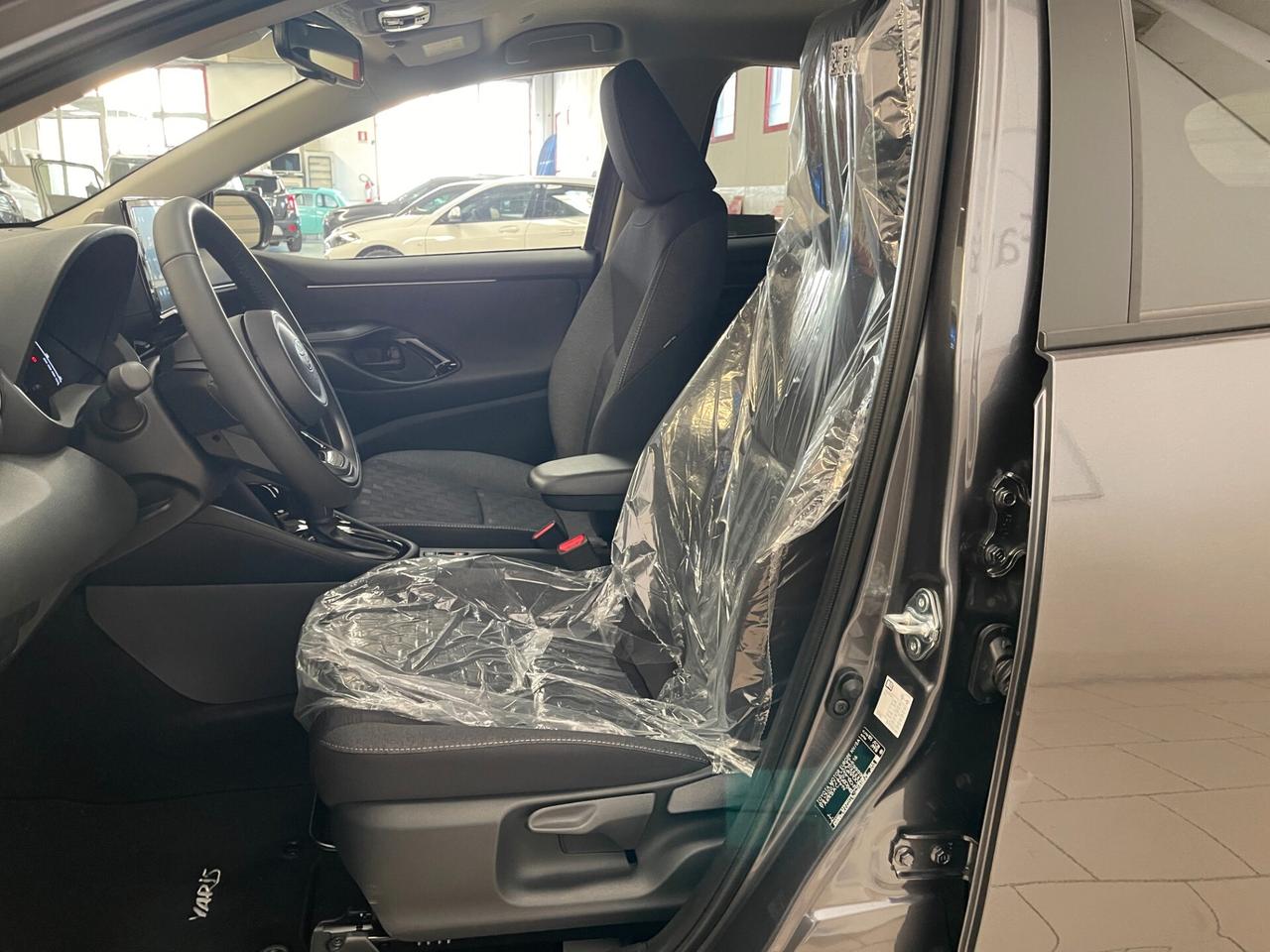 Toyota Yaris Trend Teck Pack 1.5h-Ok Neopatentato-LEGGI SOTTO