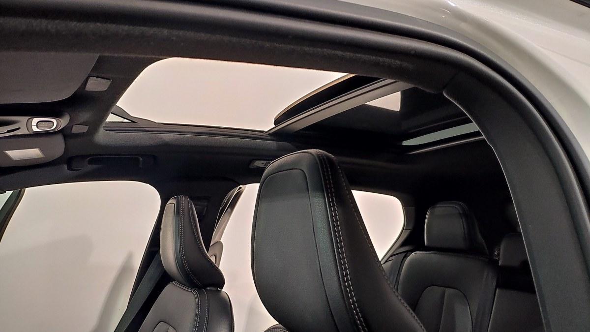 VOLVO Xc40 T4 Recharge Plug-In Hybrid R-Design