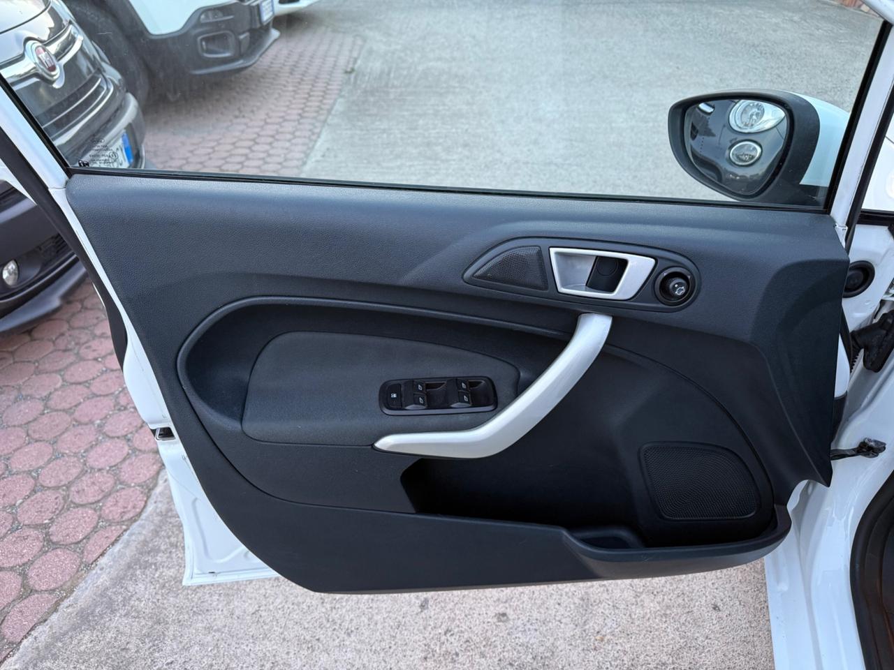 Ford Fiesta 1.4 TDCi 70CV 5 porte Titanium Km Certif