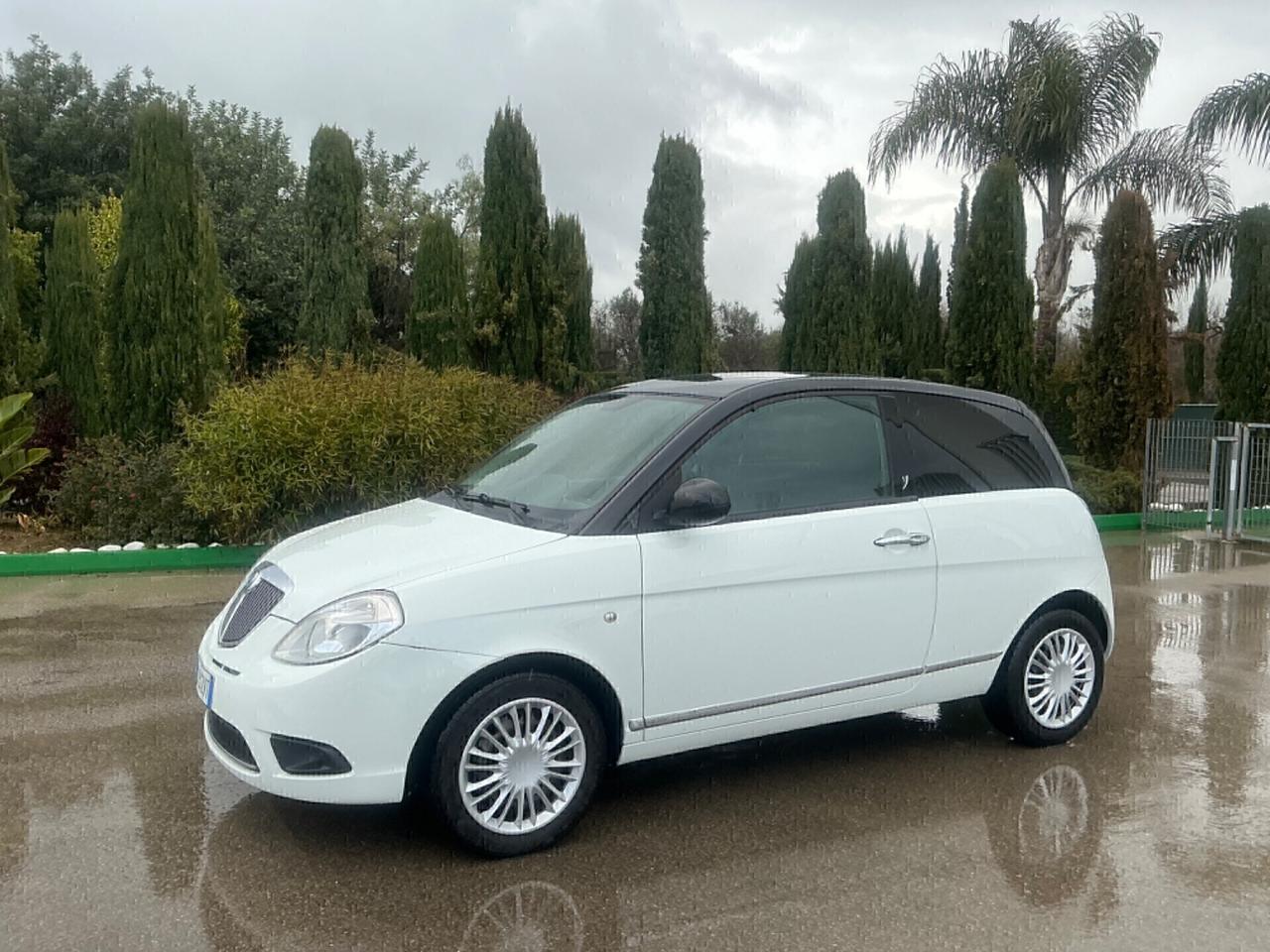 LANCIA YPSILON 1.2 BENZINA -2010