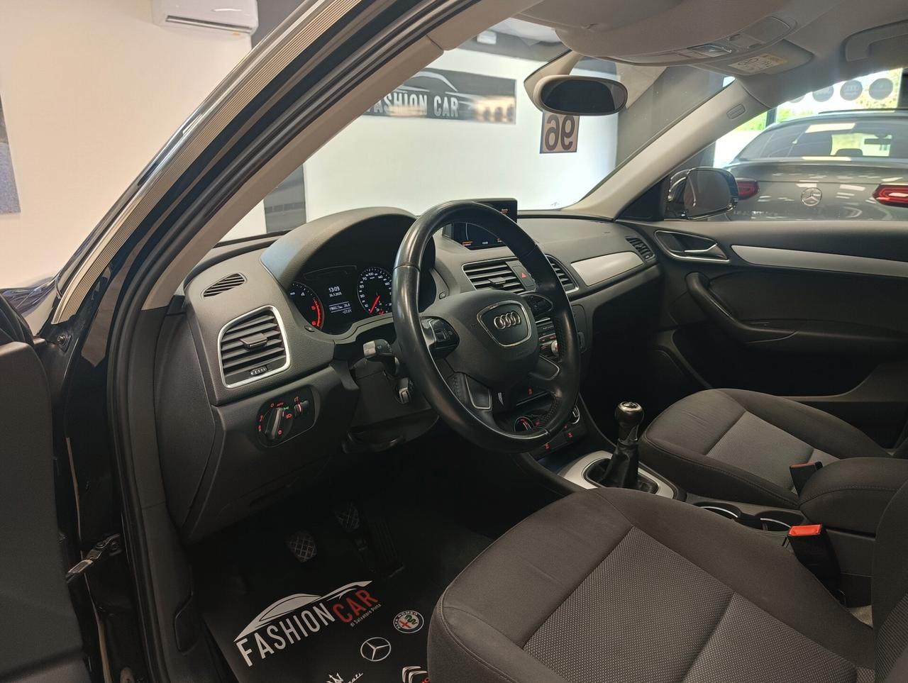 Audi Q3 2.0 TDI 120 CV Business