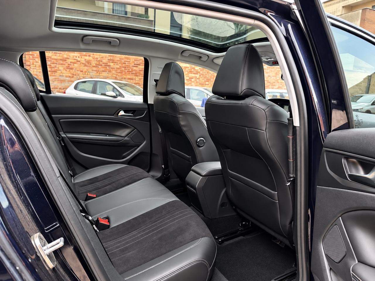 Peugeot 308 1.6 e-HDi 115 CV Stop&Start Business