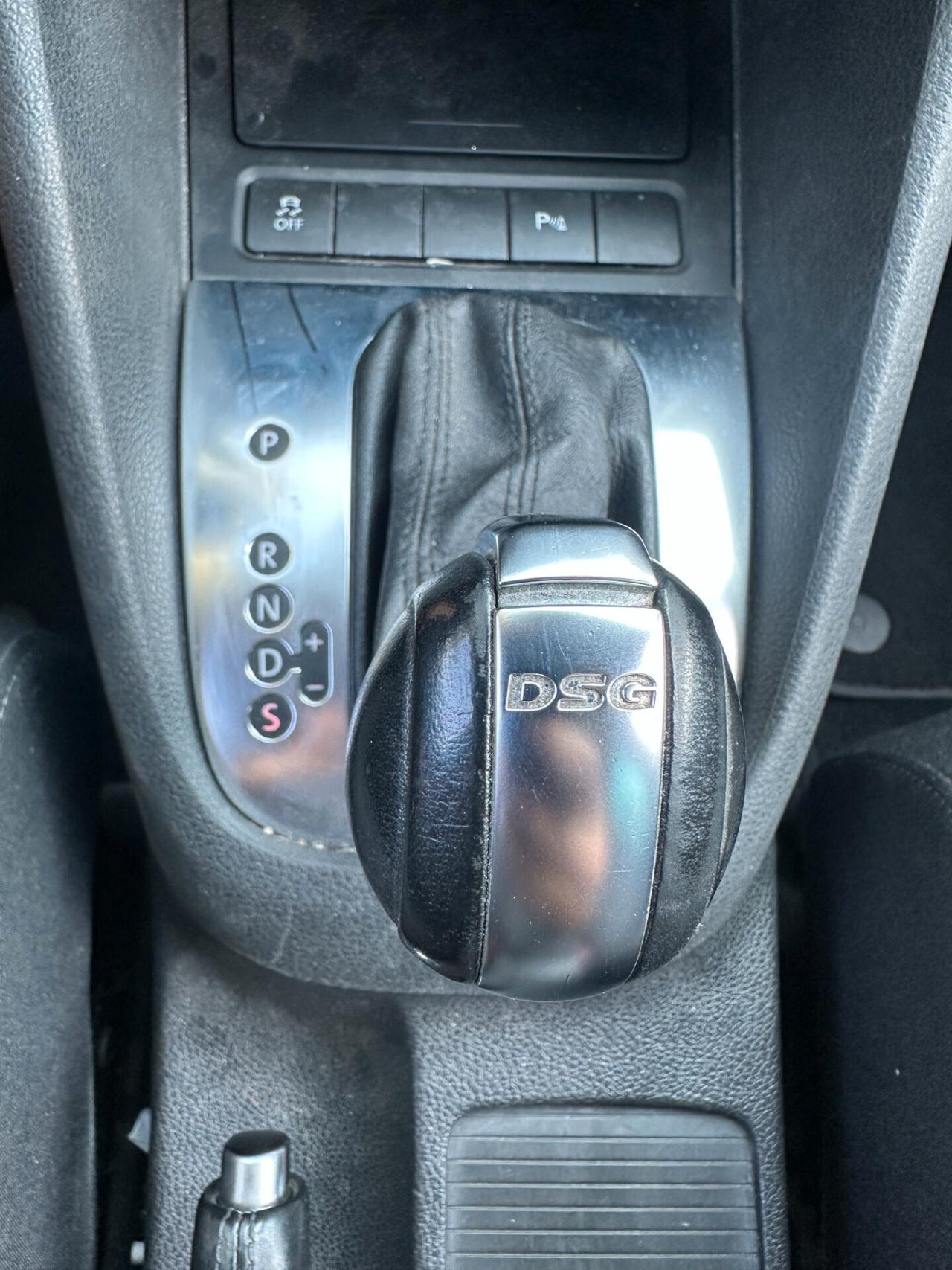 Volkswagen Golf 1.6 TDI DPF DSG 5p. Highline