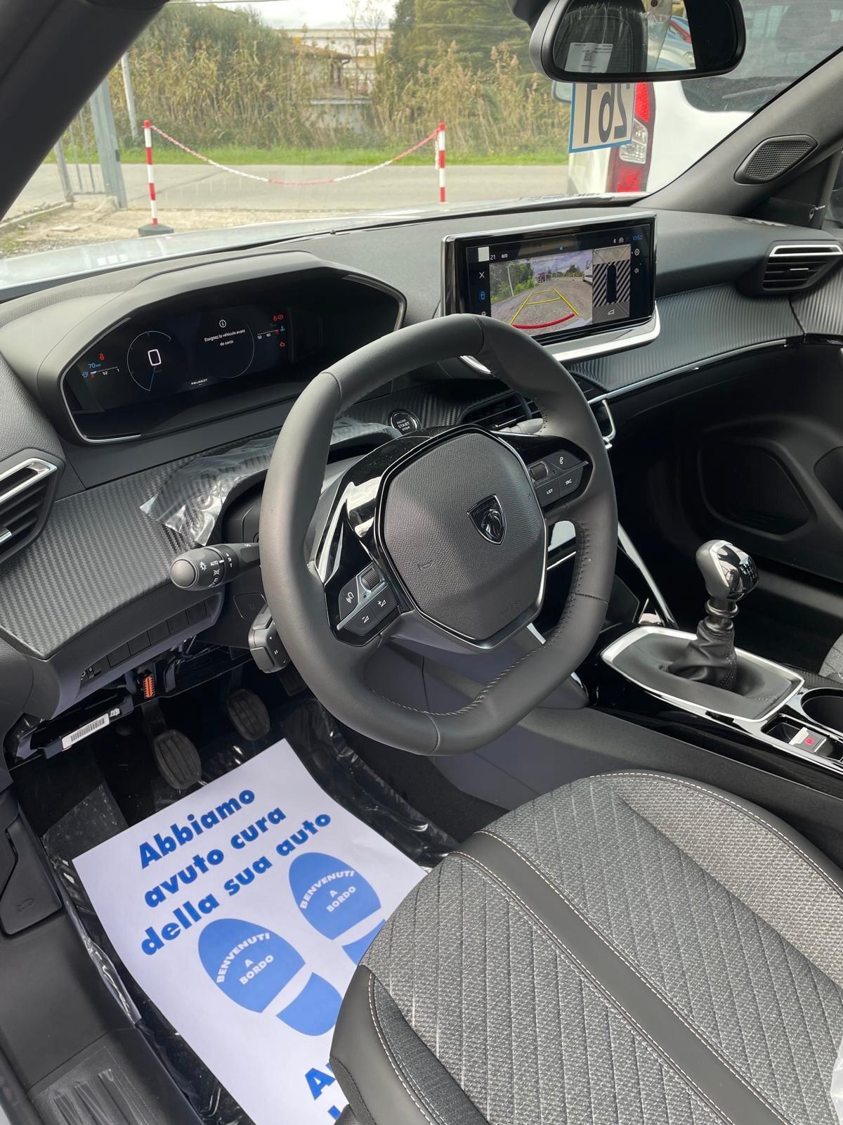 Peugeot 2008 1.2 PureTech 100 S&S Allure