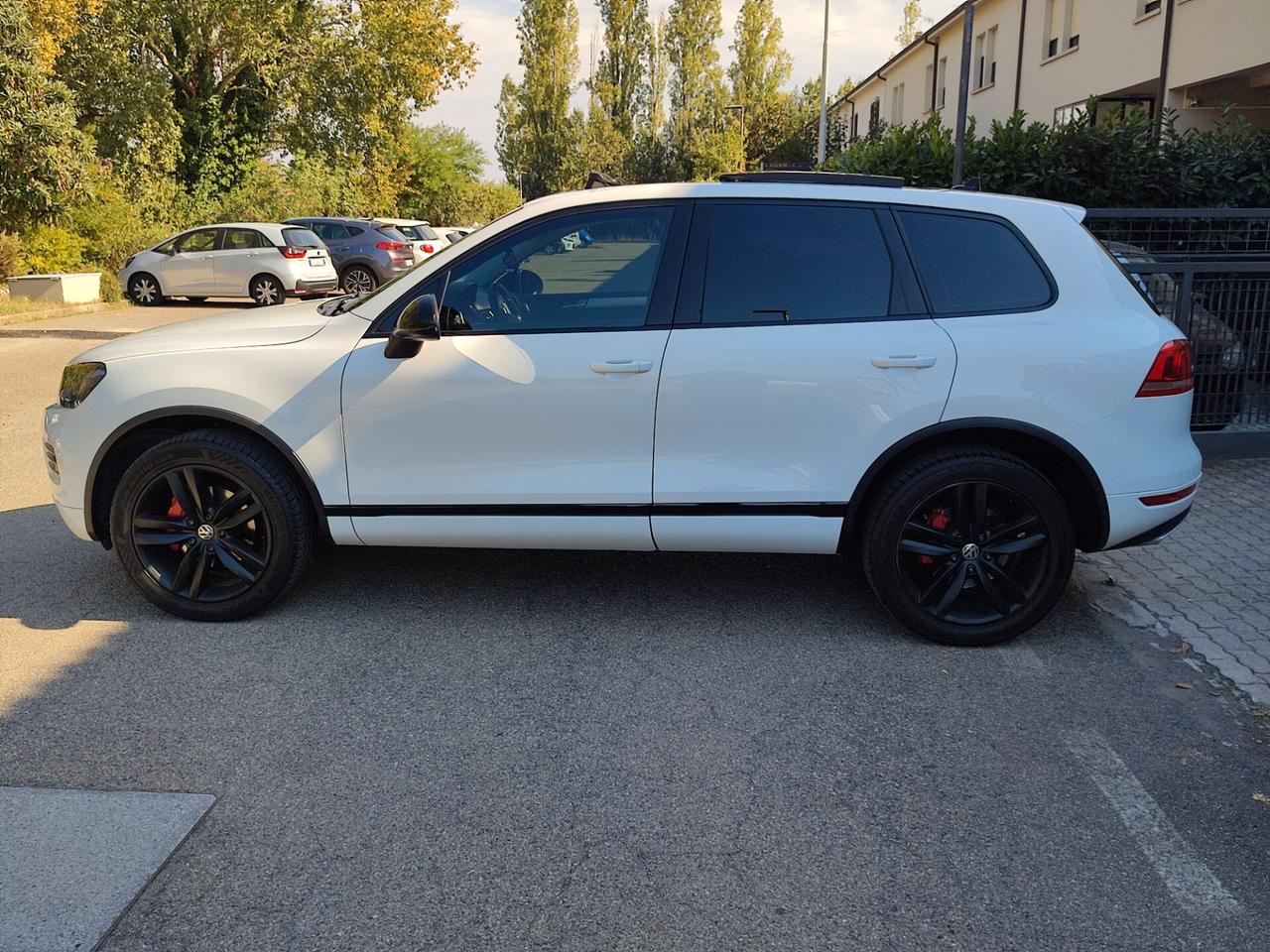 VOLKSWAGEN TOUAREG TDV6 FULL OPT NUOVA IN TUTTO UNICA