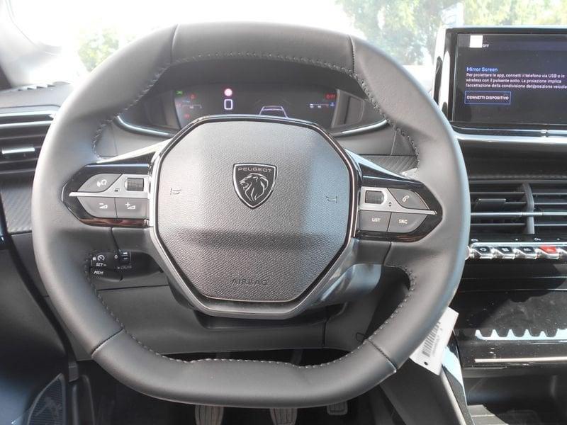Peugeot 208 100 Allure CBC Navigat-2 Telecam
