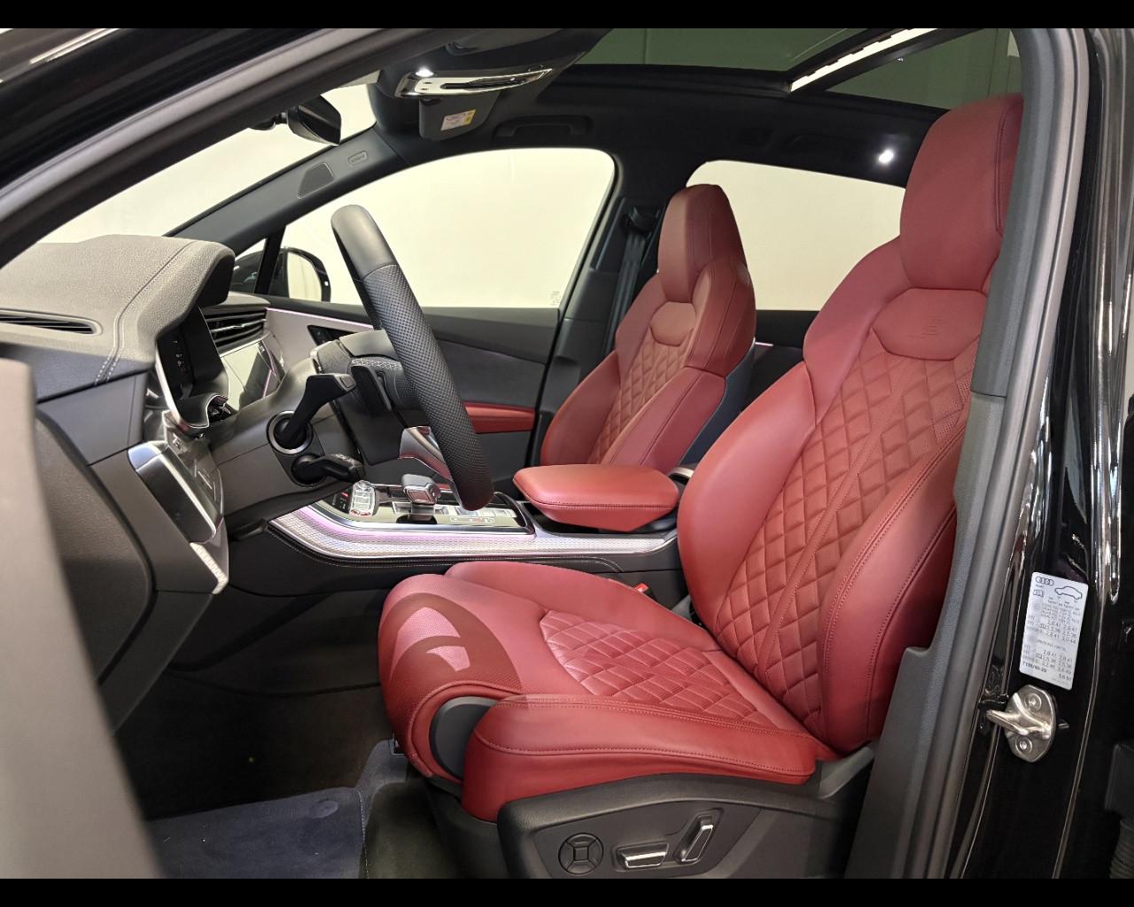 AUDI Audi SQ7 TFSI TIPTRONIC QUATTRO
