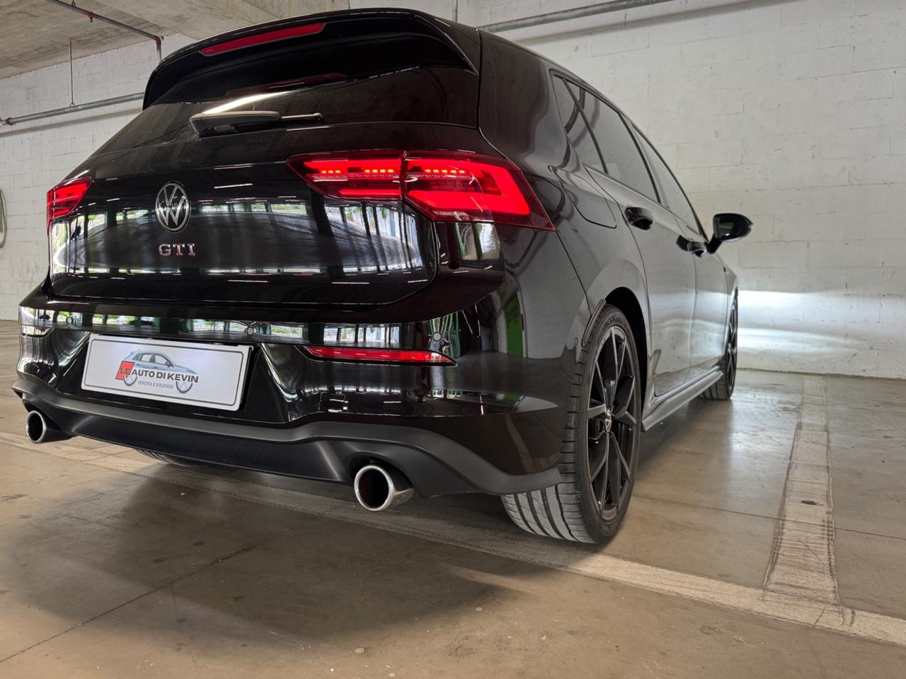 Volkswagen Golf GTI 2.0 TSI DSG PANO/DCC/MATRIX