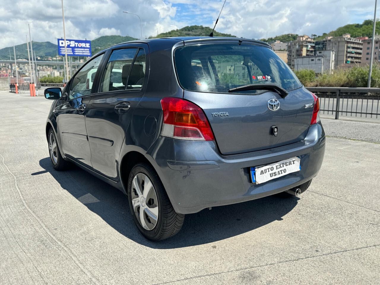 Toyota Yaris 1.3 5 porte 2009 neopatentati