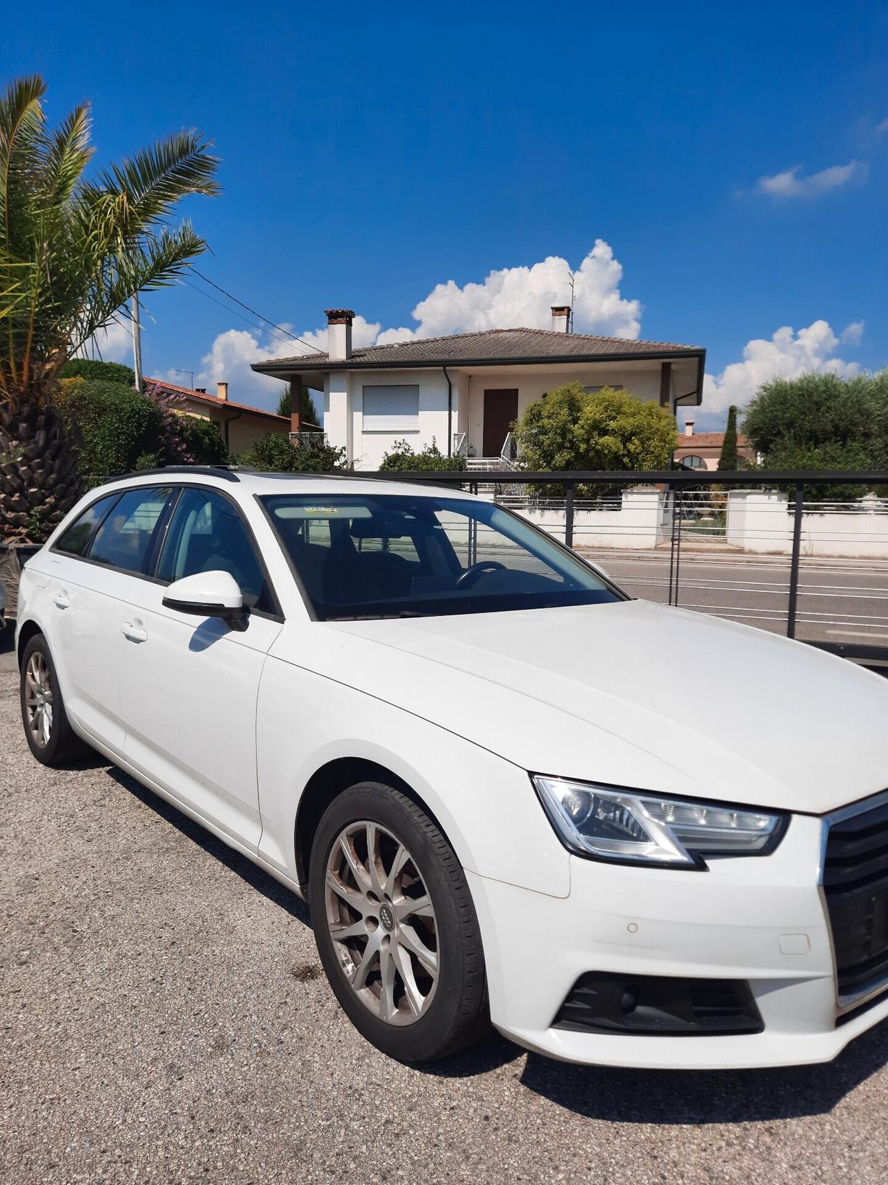 Audi A4 2.0 TDI 150 CV ultra S tronic