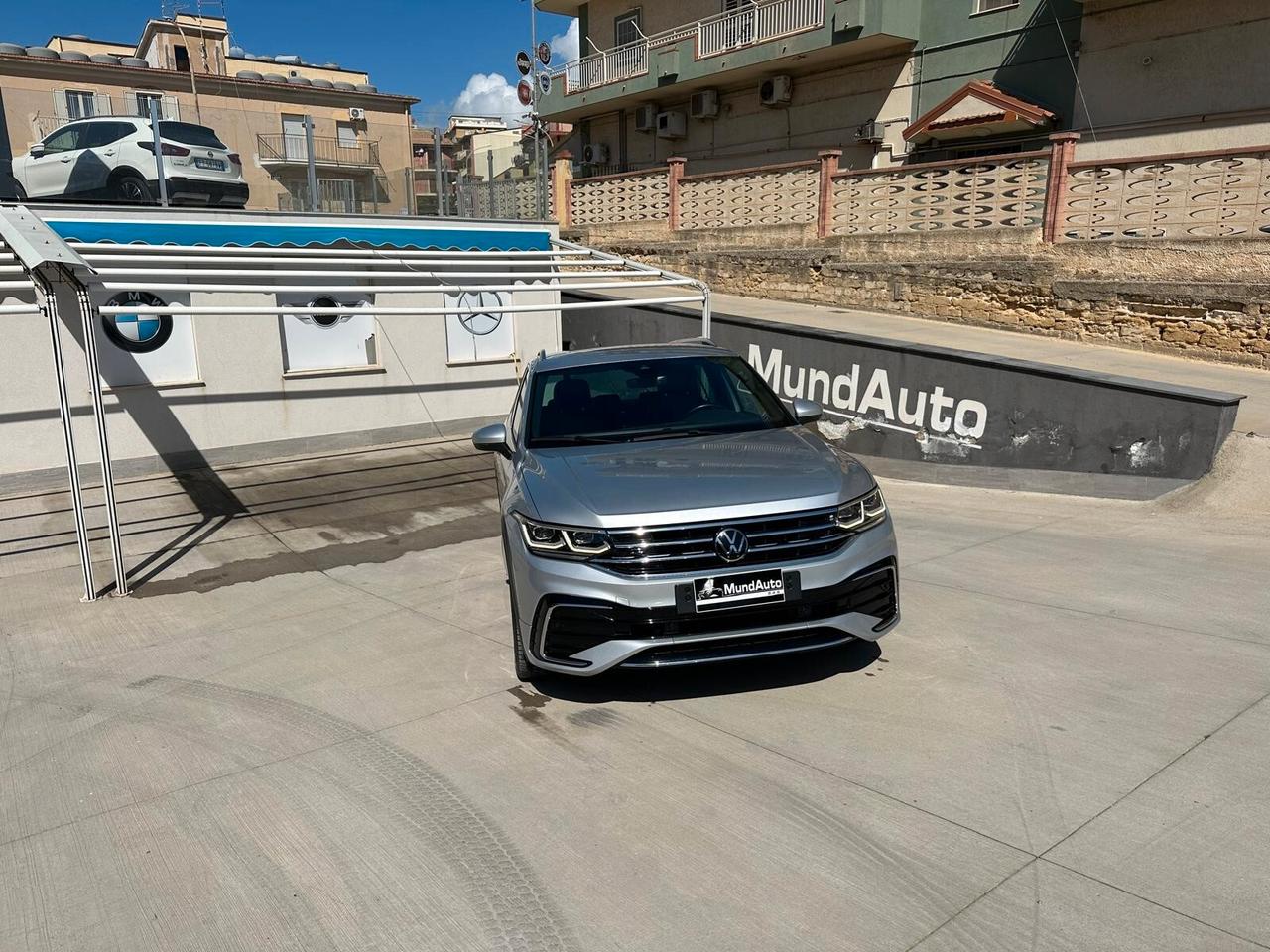 Volkswagen Tiguan 2.0 TDI 150 CV SCR DSG 4MOTION R-Line