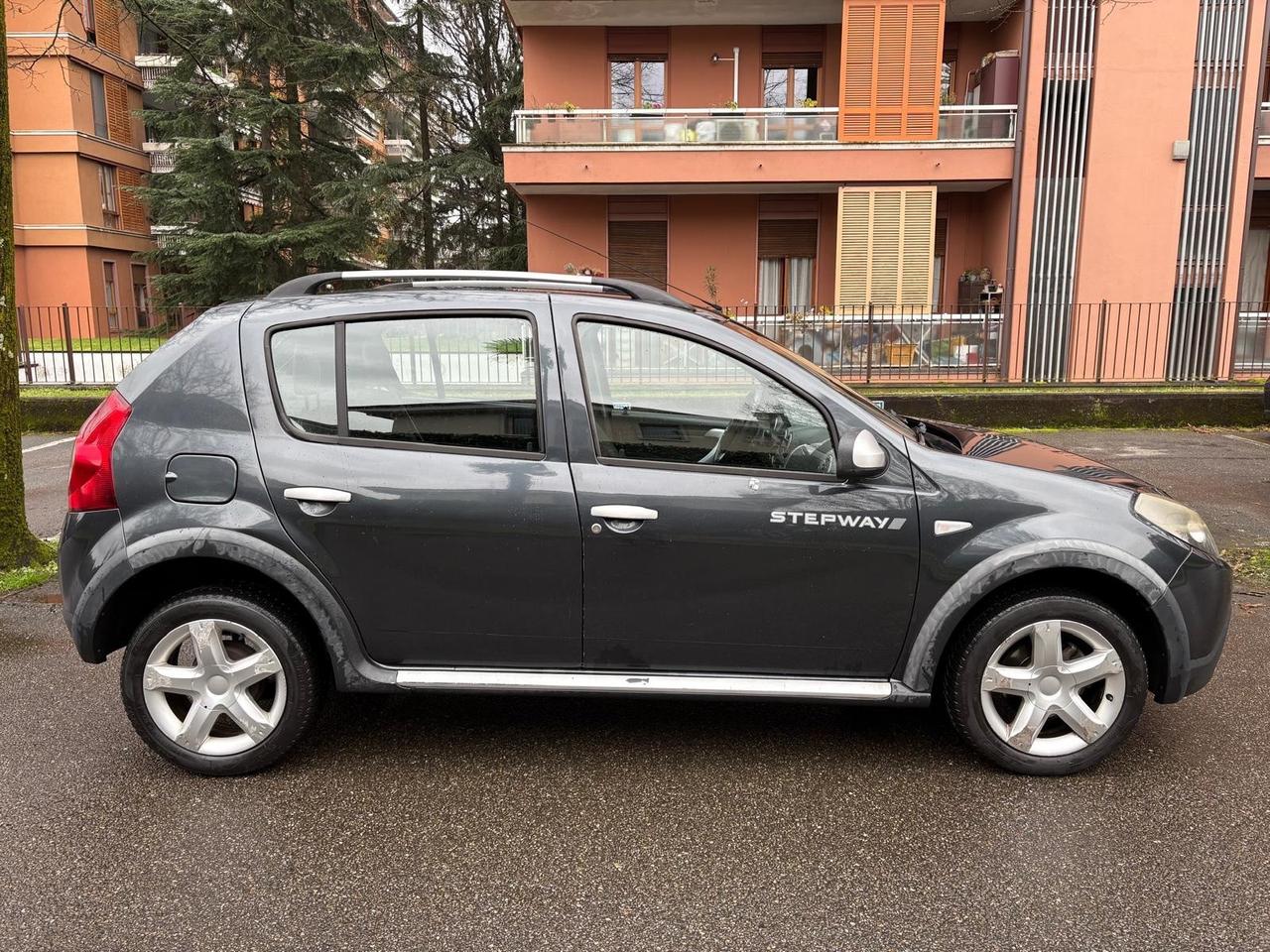Dacia Sandero Stepway 1.6 8V GPL 85CV