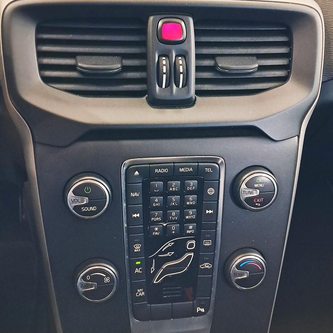 Volvo V40 T2 Business