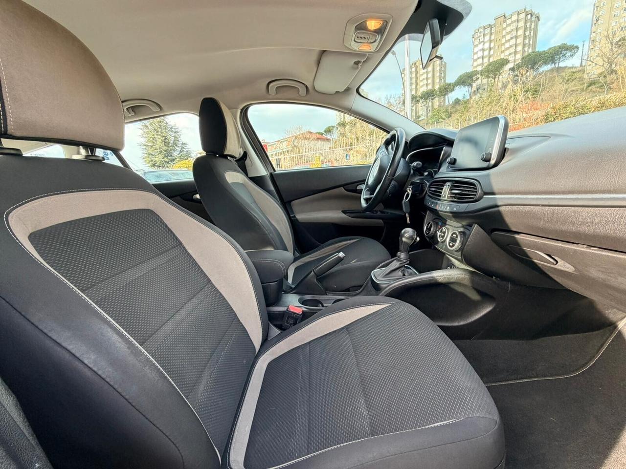 FIAT Tipo 1.6 Mjt S&S SW DCT Lounge 2018