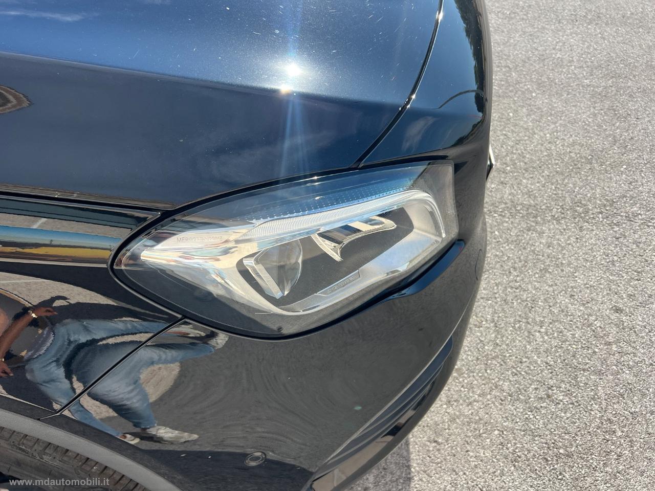 MERCEDES-BENZ GLA 200 Premium EDITION TETTO AUTOMATICA 19 STUPENDA