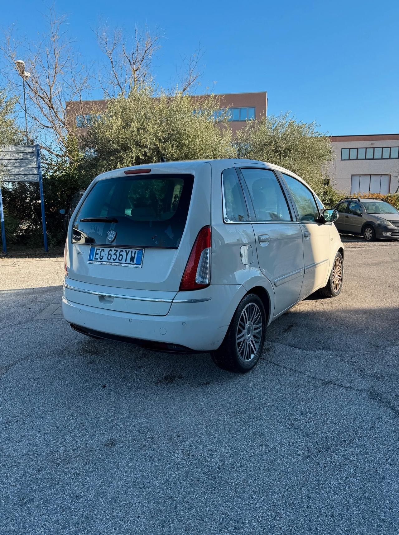 Lancia MUSA 1.4 8V Ecochic (GPL) 5th Avenue