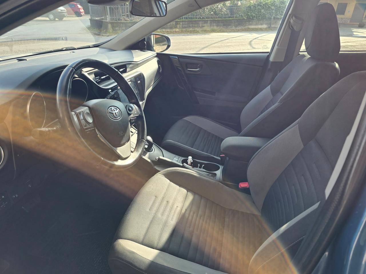 Toyota Auris Touring Sports 1.8 Hybrid Lounge 2015 E6