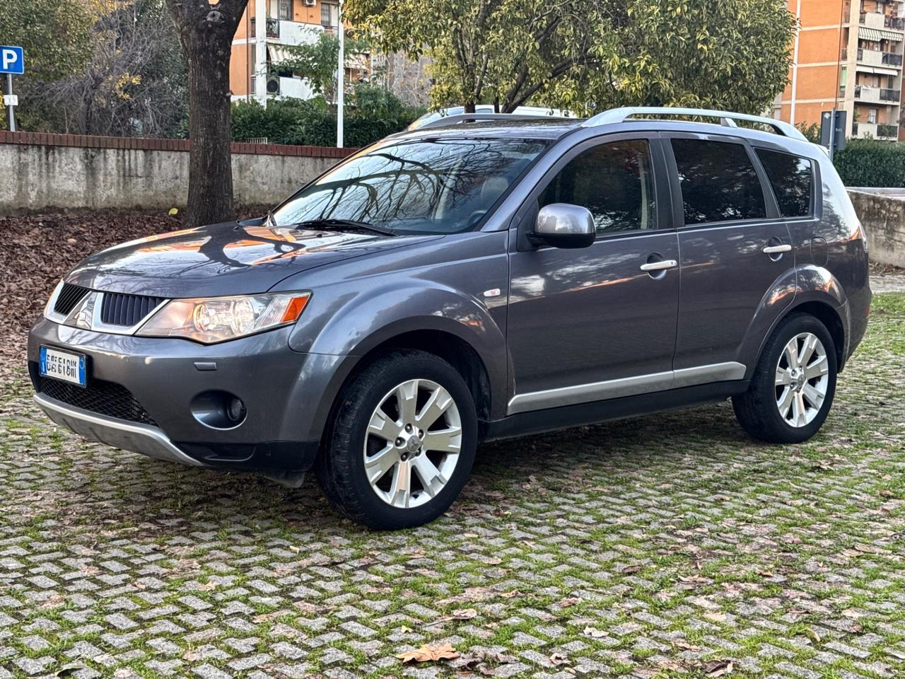 Mitsubishi Outlander 2.0 DI-D Instyle 7 p.ti DPF 2007 4x4