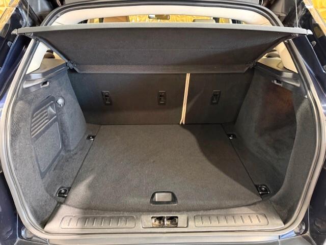 Land Rover Range Evoque 2.2 TD4 5p. Pure