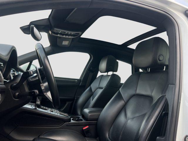 PORSCHE Macan Macan 2.0