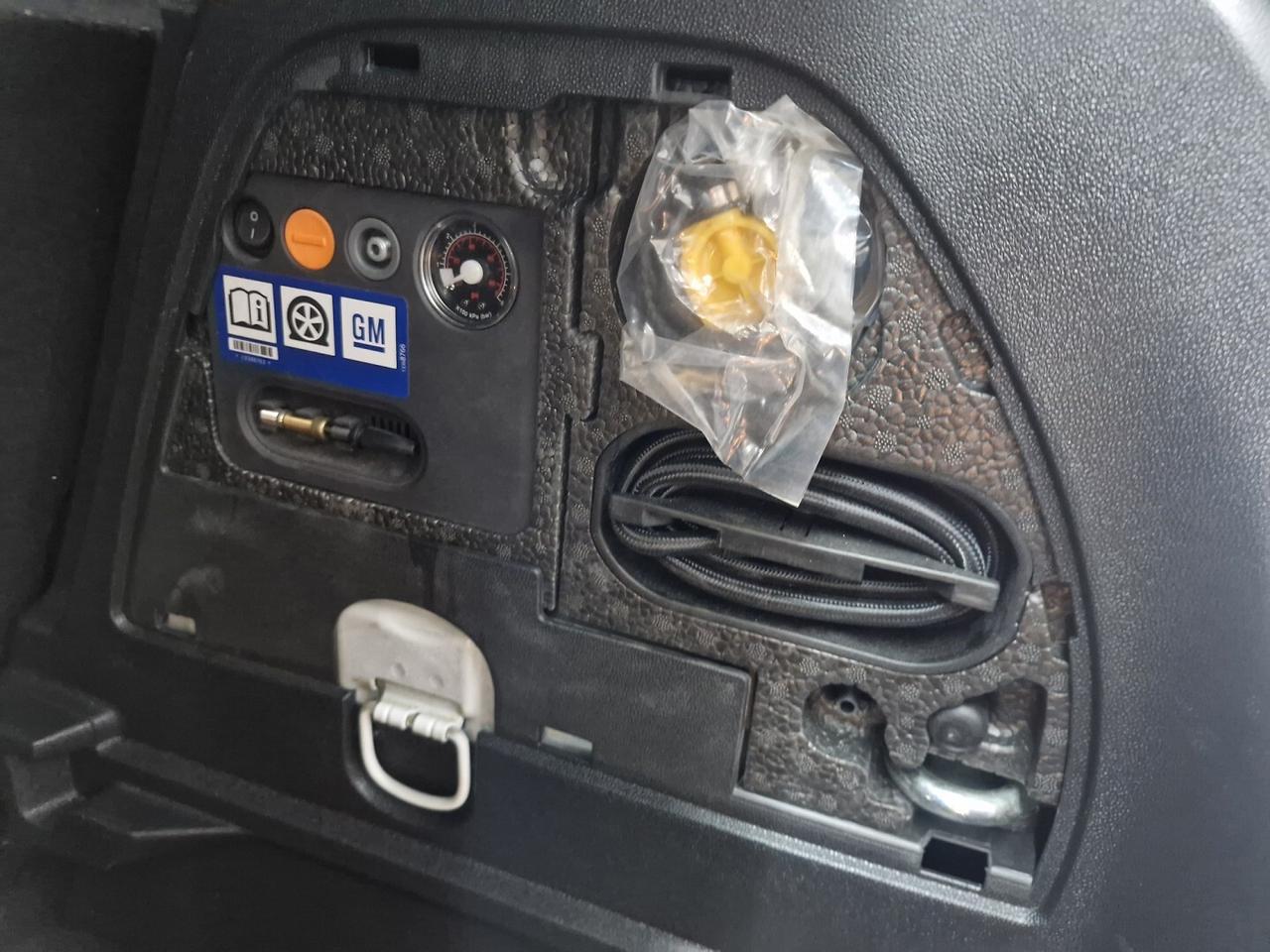 OPEL CORSA 1.4 90CV GPL TECH INNOVATION ANNO 2016