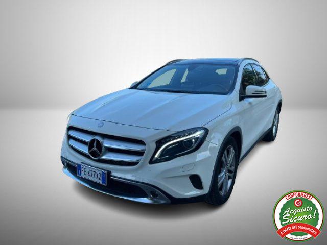 MERCEDES-BENZ GLA 180 d Automatic Premium Tetto Navi Led