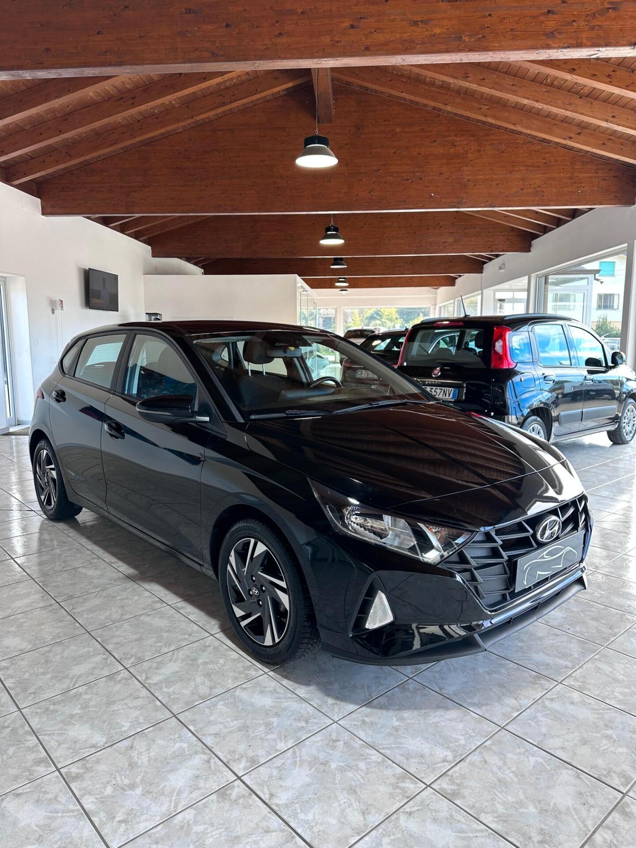 Hyundai i20 III 2022 1.2 mpi Connectline *UniProprietario *NeroMetallizzato*Cerchi inLega *AppleCarplay*Retr