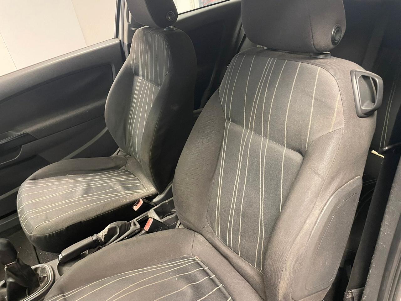 OPEL CORSA 1.2 - CONSUMA ACQUA