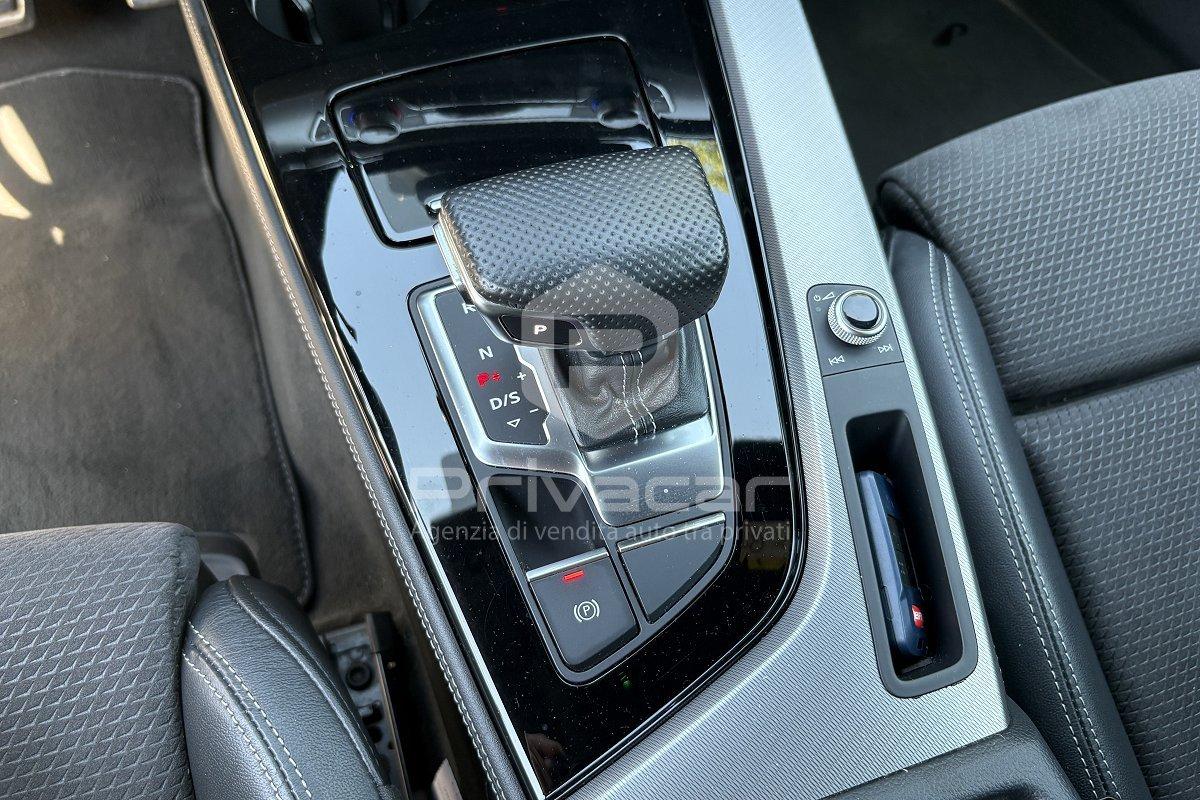 AUDI A4 40 TDI quattro S tronic S line edition