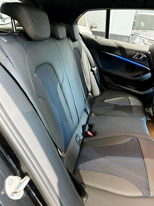 Bmw 116 116d 5p. Msport