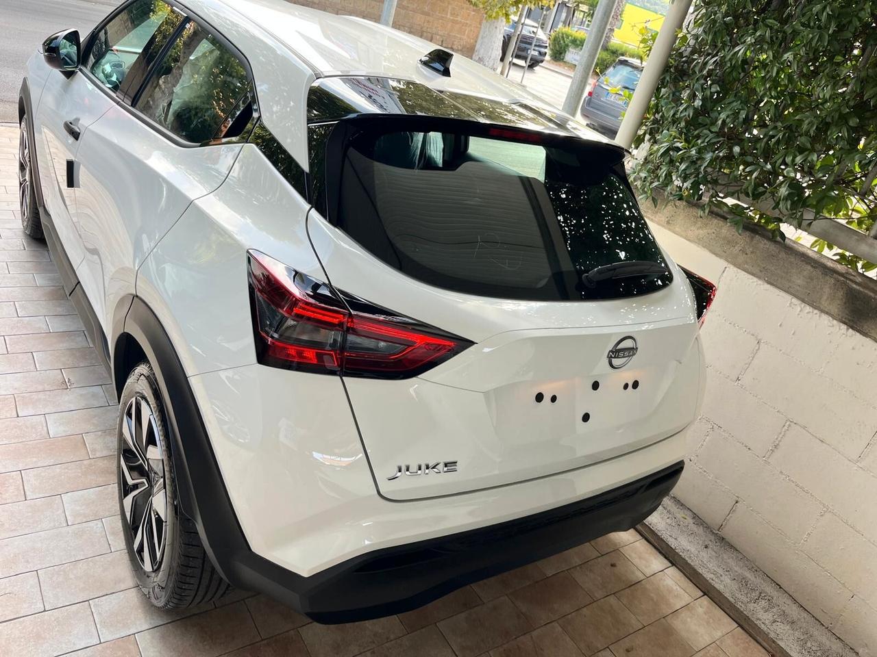 Nissan Juke 1.0 DIG-T 114 CV Acenta