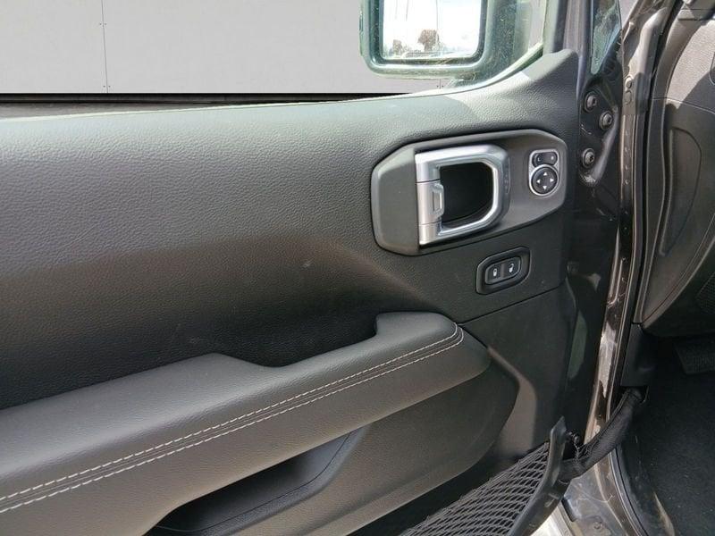 Jeep Gladiator 3.0 V6 Overland 4wd auto 3.0 V6 Overland 4wd auto