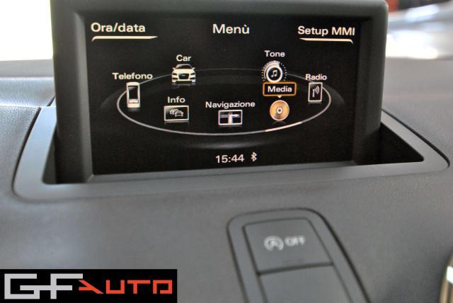 Audi A1 A1 I 2010 3p 1.6 tdi Attraction 105cv