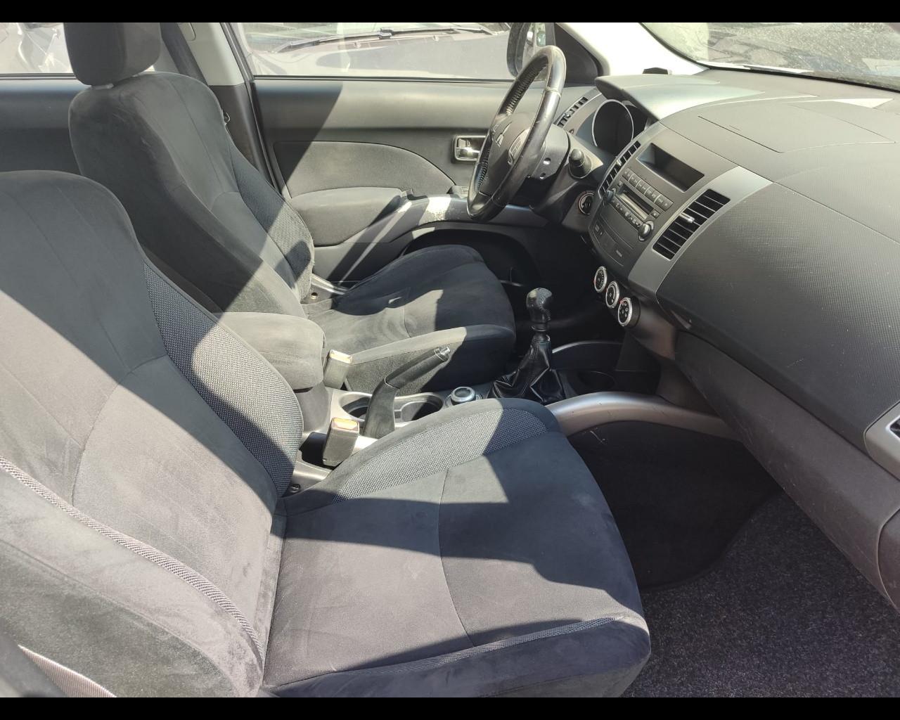 MITSUBISHI Outlander 2ª(07-10) - Outlander 2.0 DI-D Invite DPF