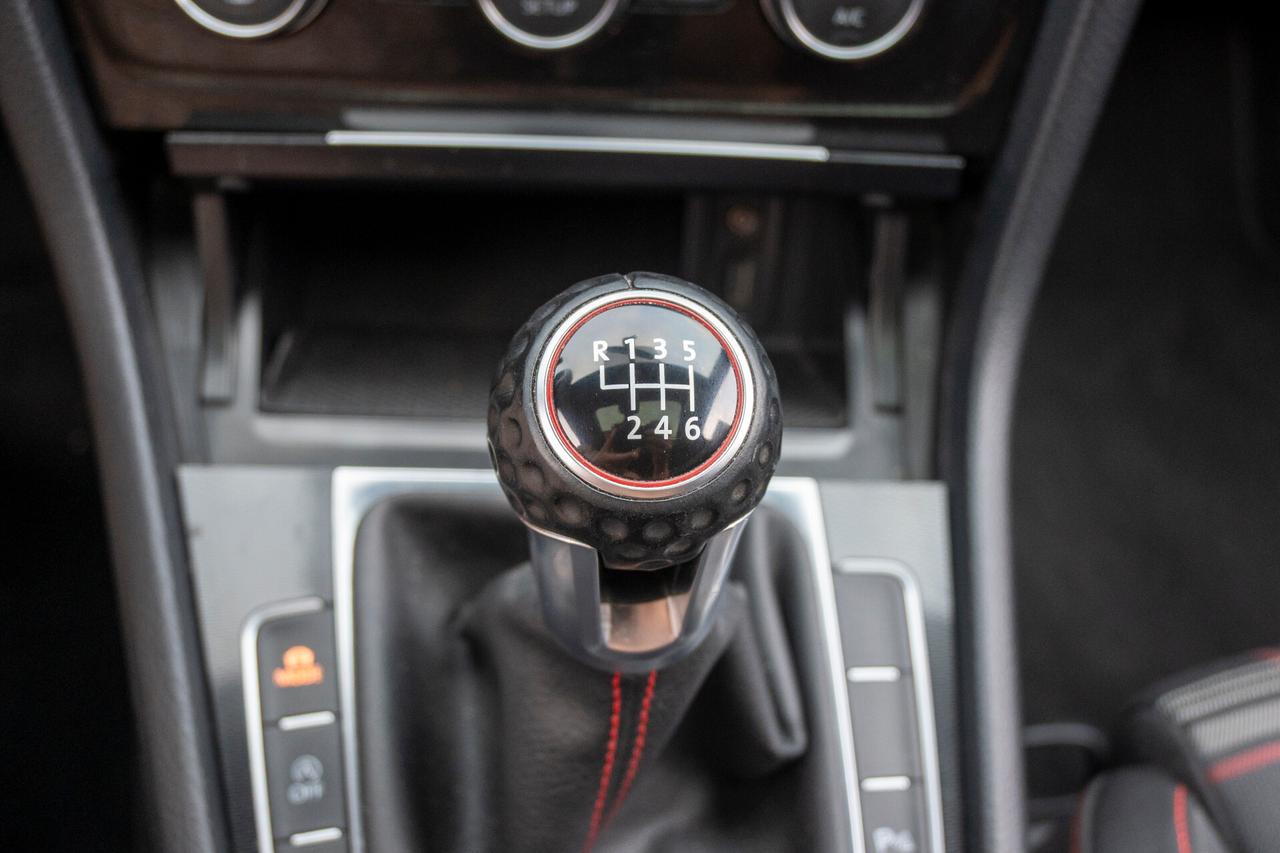 VW Golf GTI VII 2.0 TSI 220CV 5p GANCIO