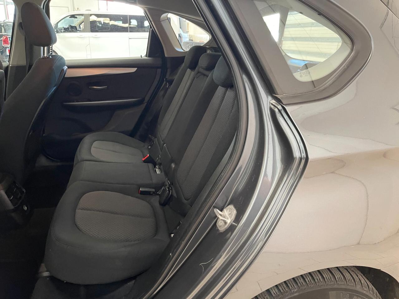 Bmw 2er Active Tourer 218 d Advantage c.auto-LEGGI SOTTO